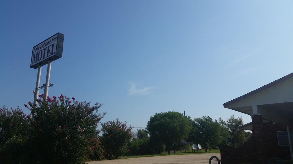 Lake Eufaula Inn & Suites Checotah Экстерьер фото