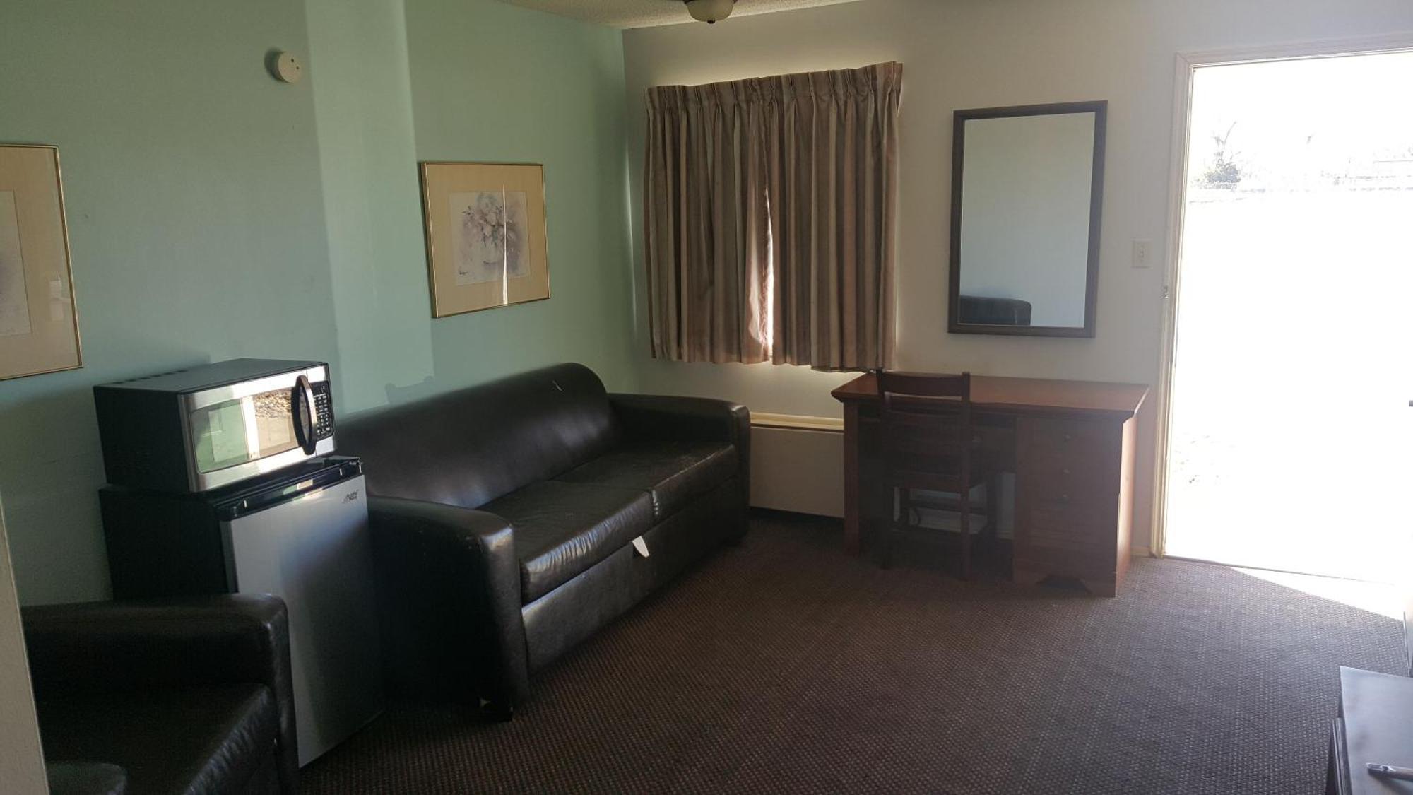 Lake Eufaula Inn & Suites Checotah Экстерьер фото