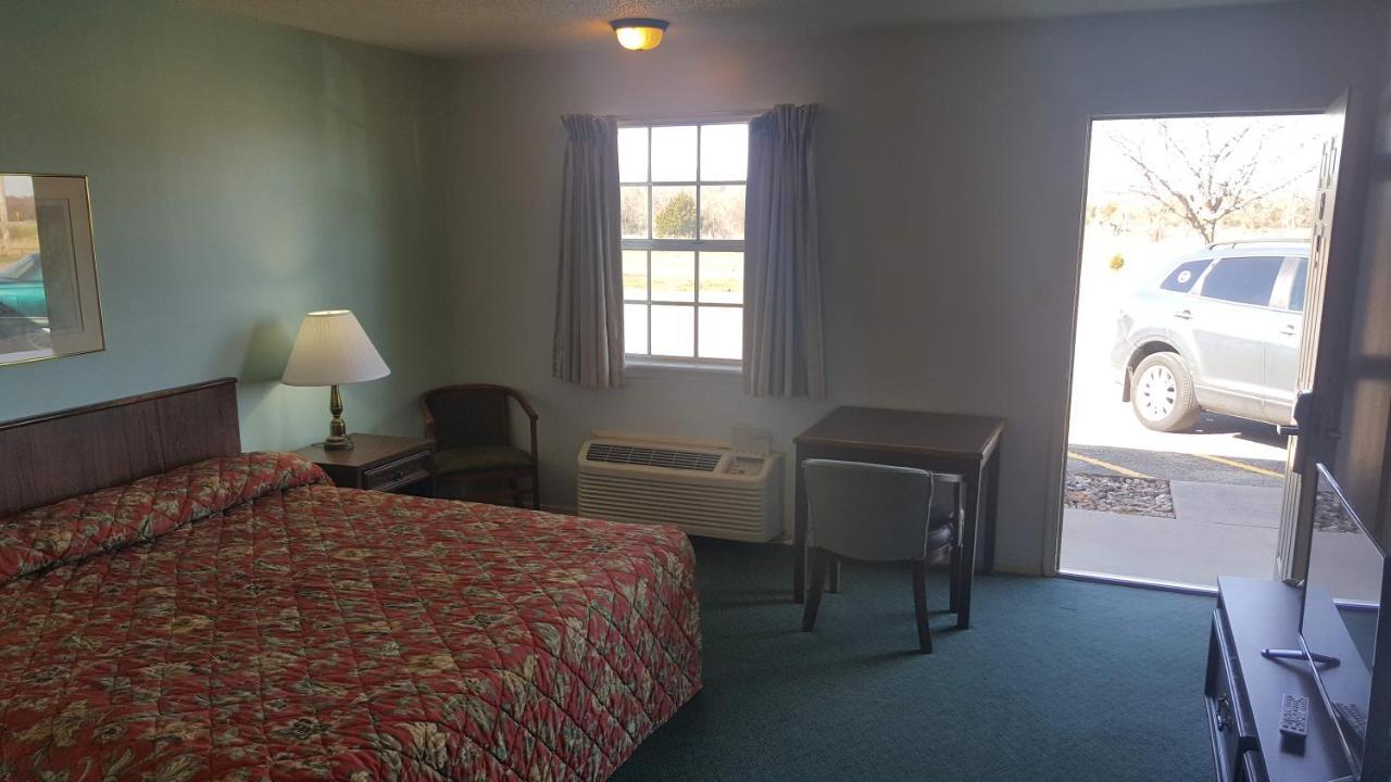 Lake Eufaula Inn & Suites Checotah Экстерьер фото